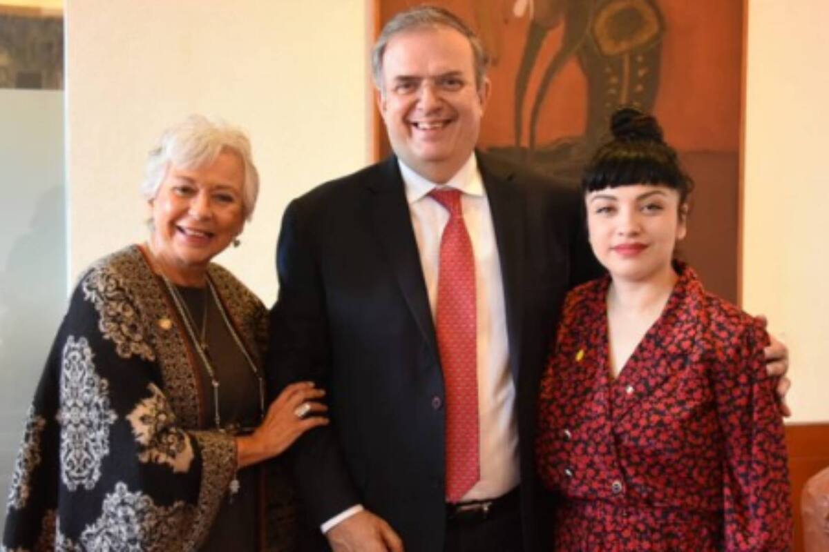 Mon Laferte es oficialmente una ciudadana mexicana