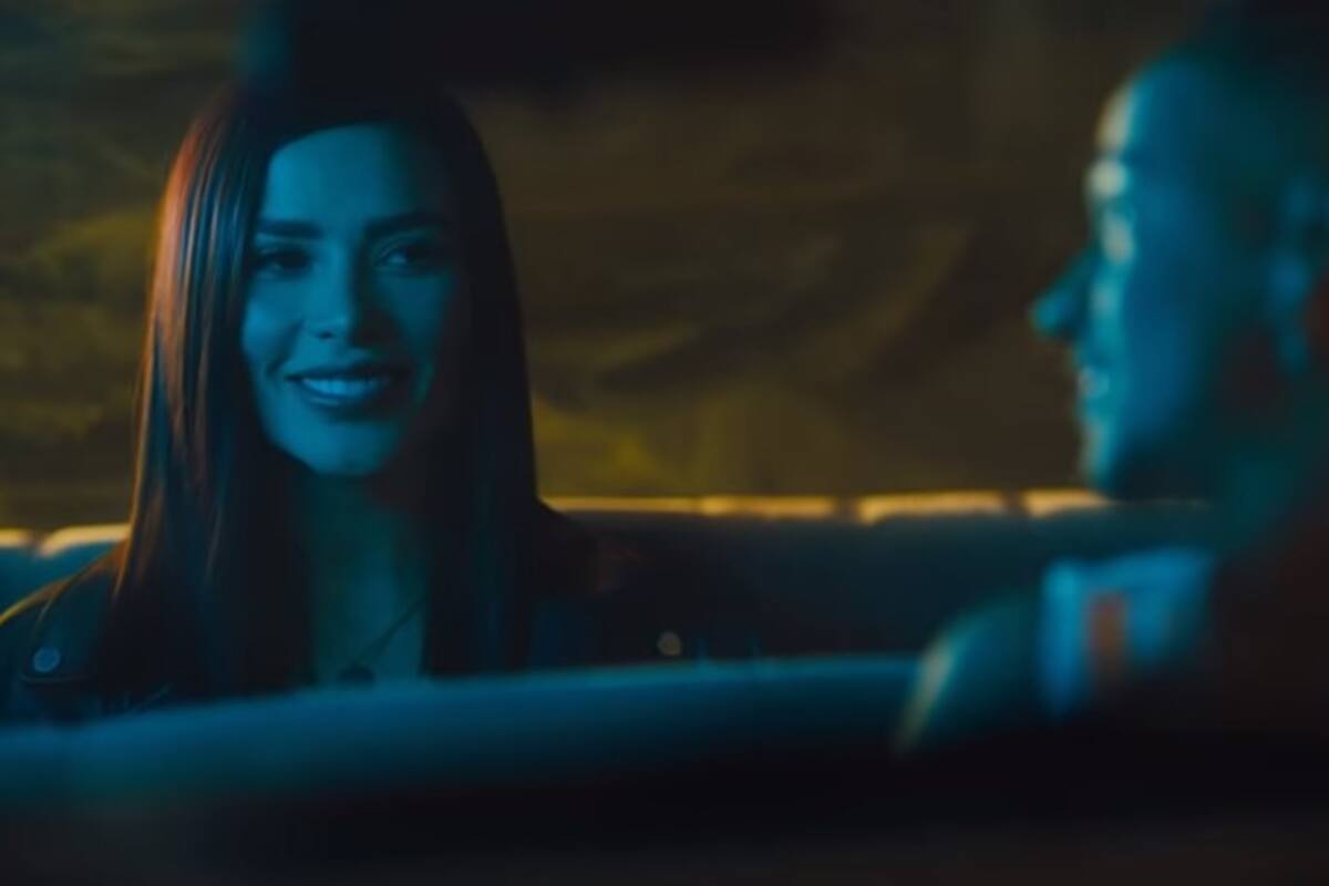 Dania Méndez aparece junto a Maluma y Piso 21 en videoclip de "Más de la una"