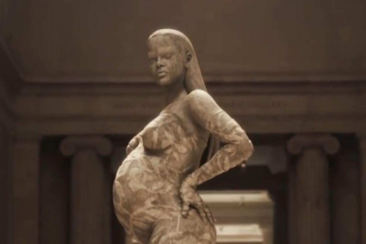 La cantante Rihanna ya dio a luz a su primer hijo