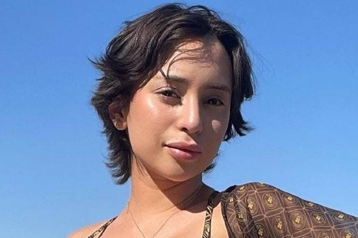 Con sensual vestido de novia, Verónica Perasso deja sorprendidos a sus seguidores