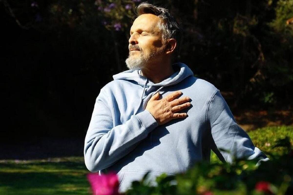 Miguel Bosé habla de la cirugía a la que se someterá