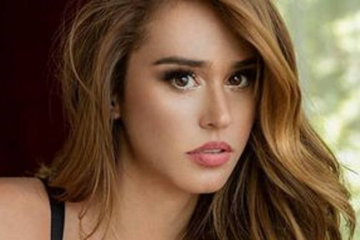 Yanet García celebra el 15 de septiembre como Dios la trajo al mundo