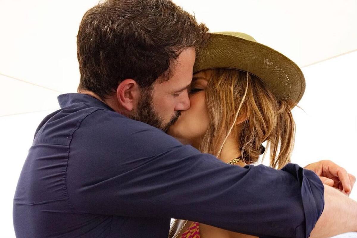 En su cumpleaños #52, Jennifer Lopez hace oficial su relación con Ben Affleck
