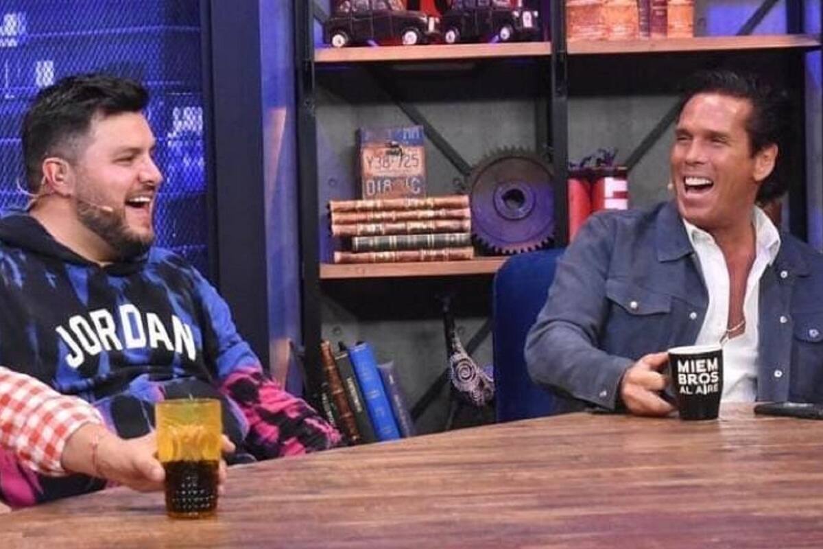 Paul Stanley le recuerda a Roberto Palazuelos que le debía dinero a su papá