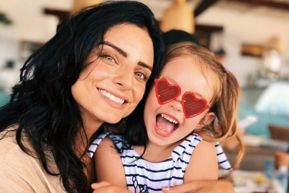 Aislinn Derbez confiesa que quiere volver a ser mamá: “Es un sacrificio que vale demasiado la pena”