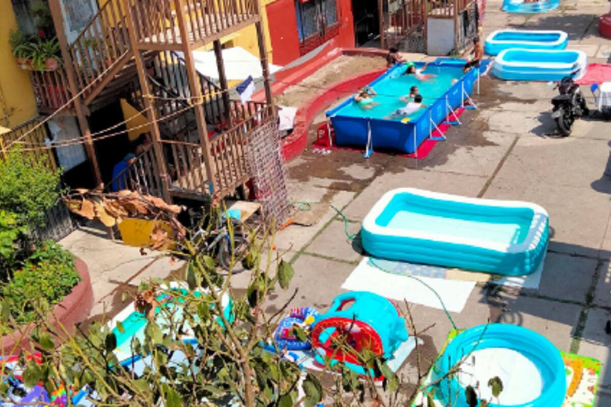 Vecinos crean parque acuático en Barrio de Tepito