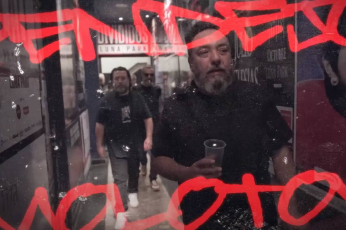 Molotov estrena la canción y el video musical de"Pend*jo"