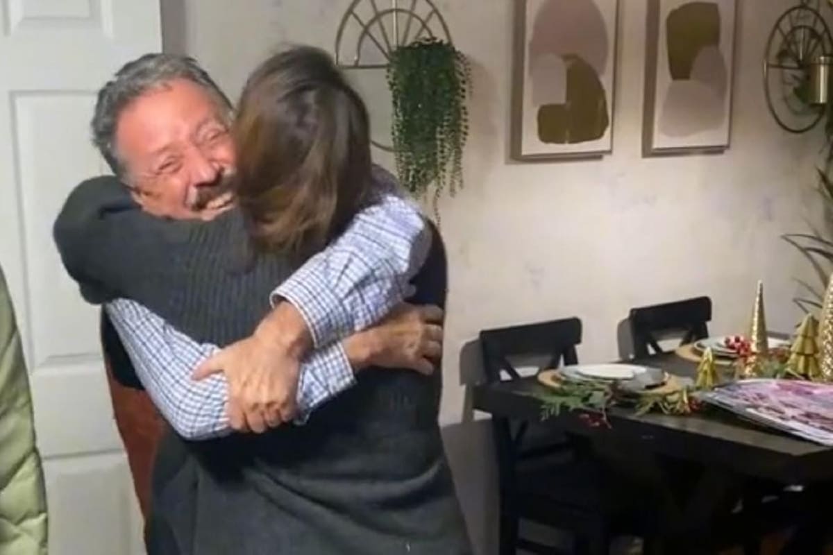 VIDEO VIRAL: Señora se reencuentra con su padre tras 21 años