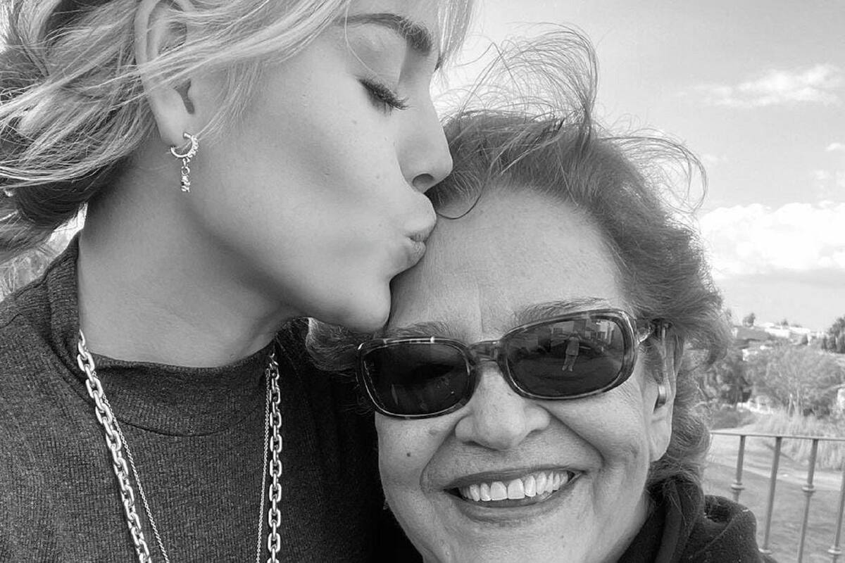 “El cielo está de fiesta”: Danna Paola se despide de su abuela con emotivo mensaje