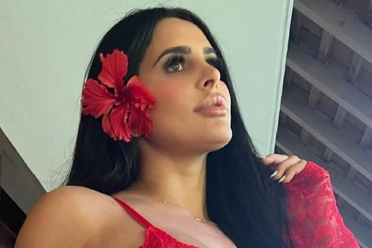Lily Adrianne acapara las miradas de sus seguidores con su ropa interior de encaje