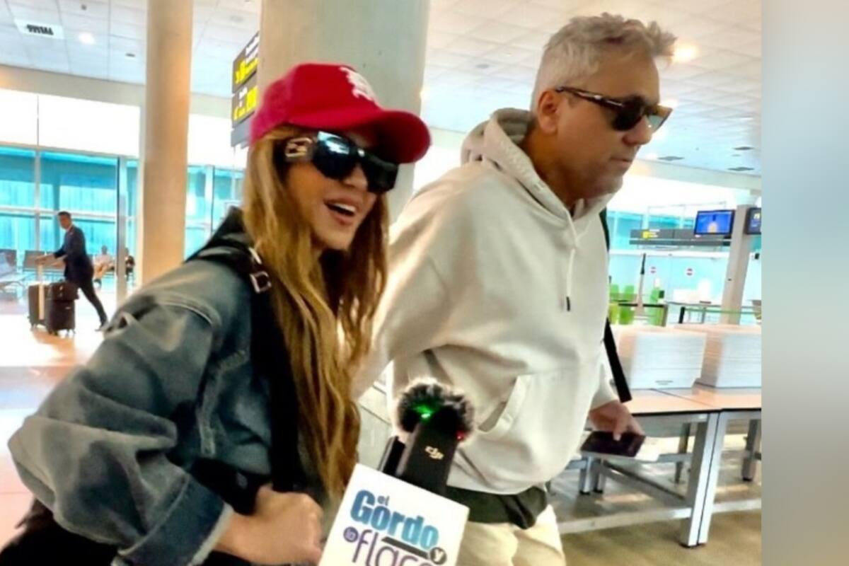 VÍDEO: Shakira es vista en Aeropuerto de Barcelona; se abstiene de hablar con la prensa