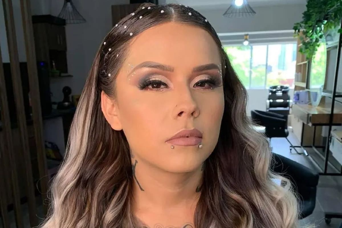 "Mona" confirma que contrato que firmó con Edwin Luna y Kimberly Flores tiene desventajas