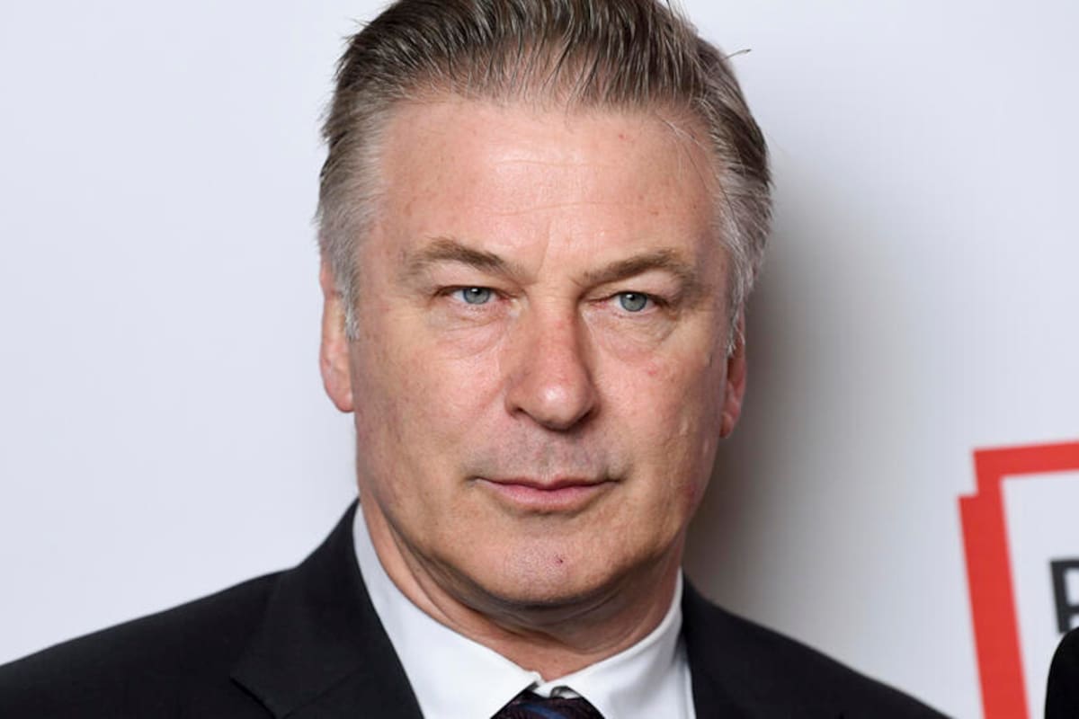 Alec Baldwin enfrentará un juicio civil en octubre de 2026 por el incidente en ‘Rust’