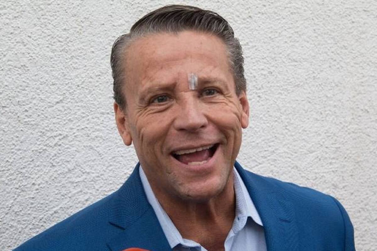 Así le quedó la pierna a Alfredo Adame tras accidentarse en su moto