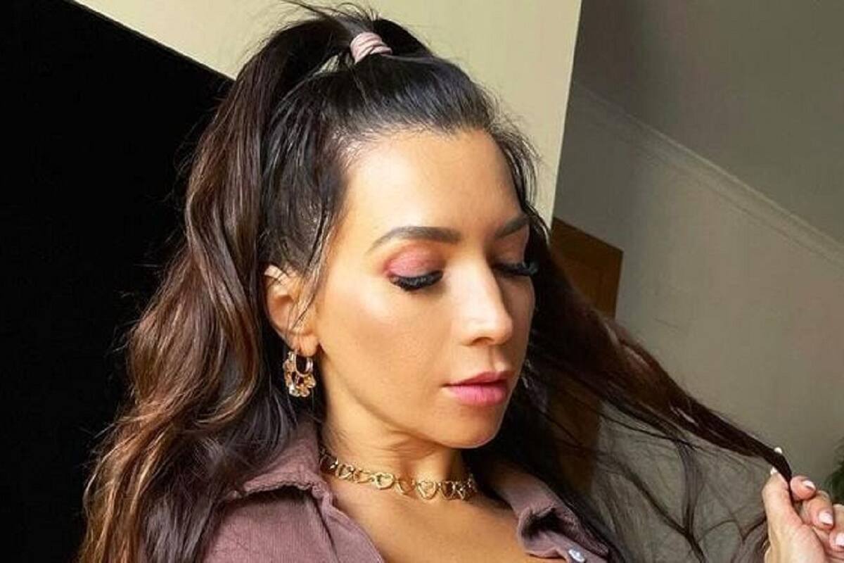 Neiva Mara luce su despampanante figura con ajustado bikini animal print