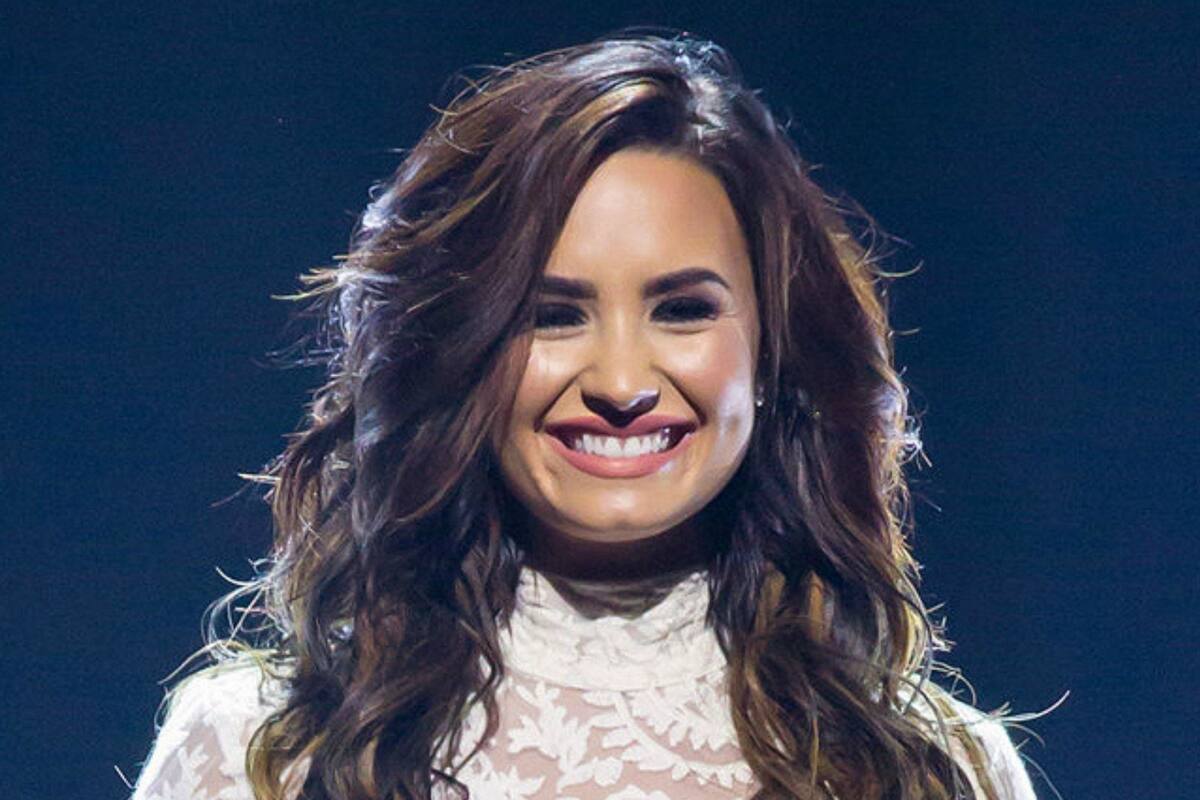 Demi Lovato reflexiona sobre el drama de la tienda de yogurt helado