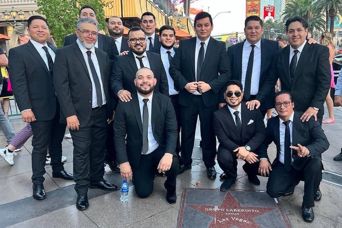 Grupo Laberinto logra su estrella en el Paseo de la Estrellas en Las Vegas
