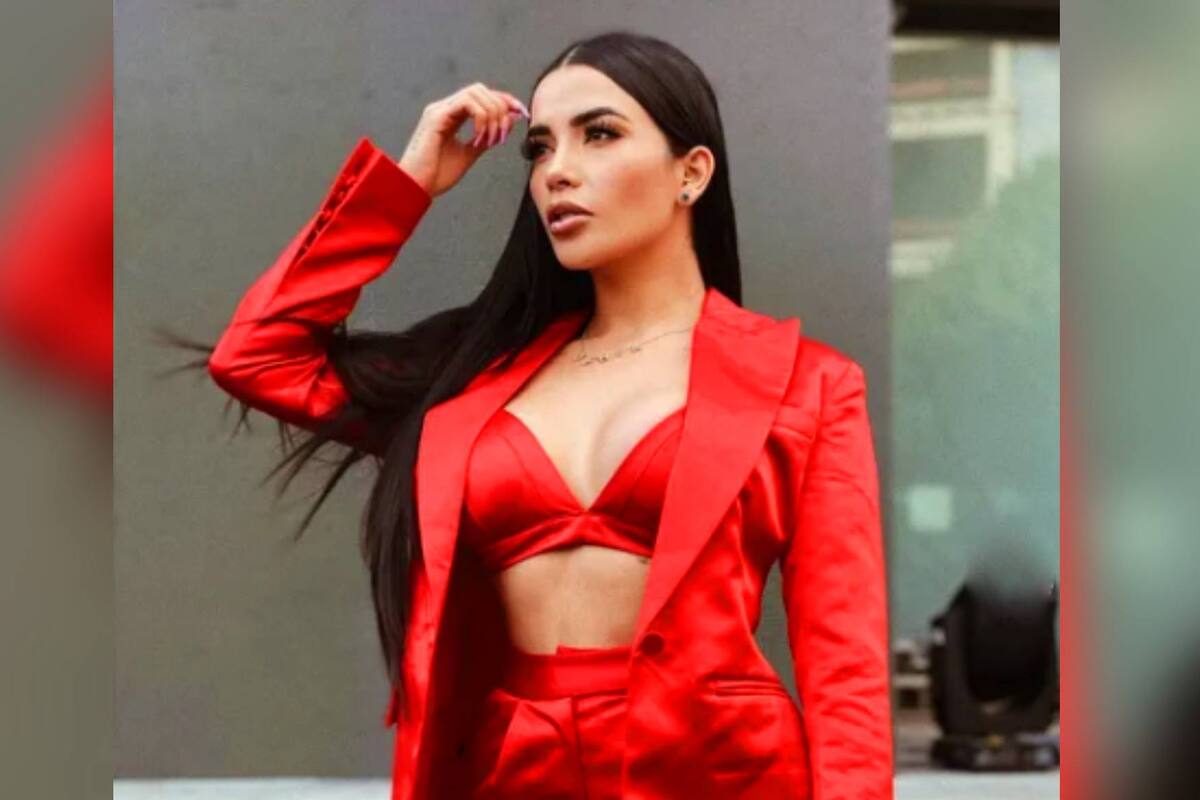 Dania Méndez deja con ganas de más a sus fans con fotos en mini bañador