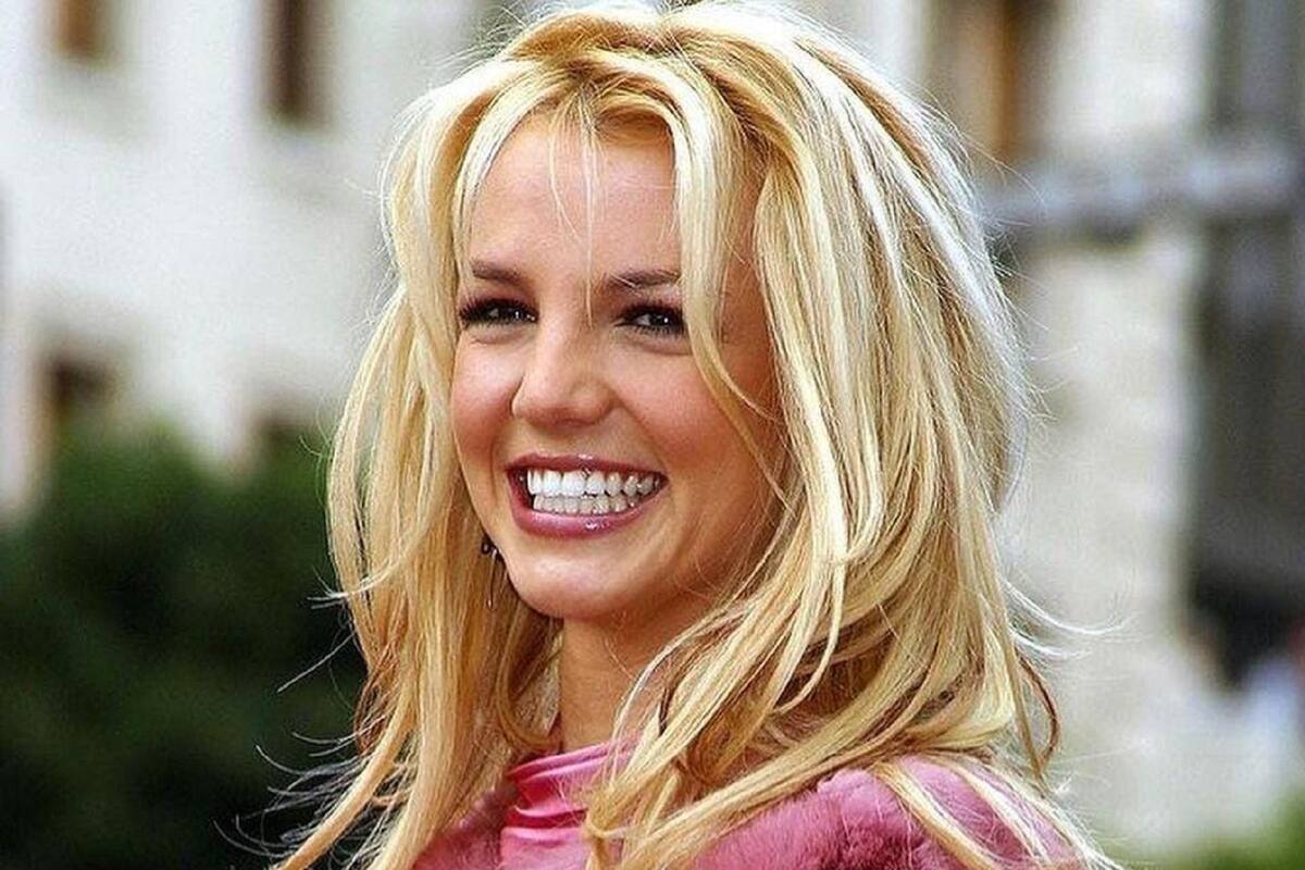 Jueza suspende tutela al padre de Britney Spears luego de 13 años de control