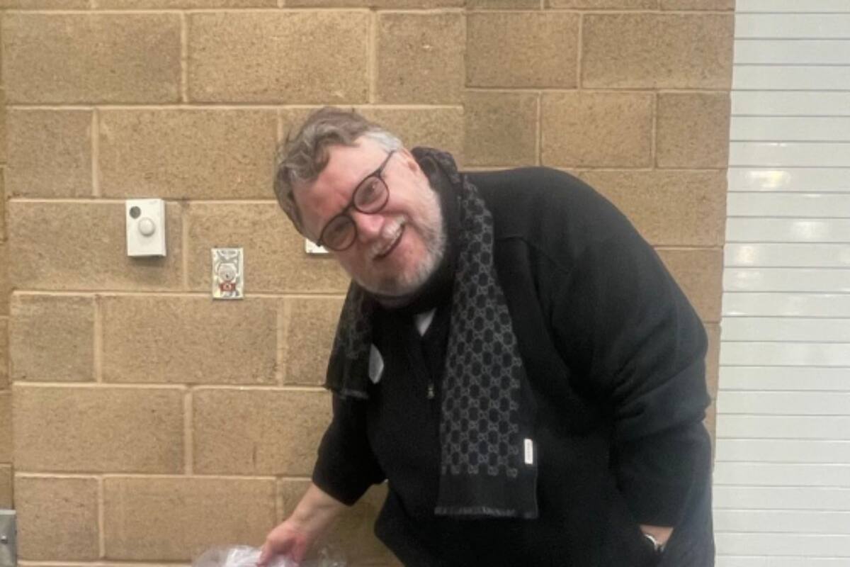 Disney rechazó a Guillermo del Toro para dirigir la película de "La Mansión Embrujada"