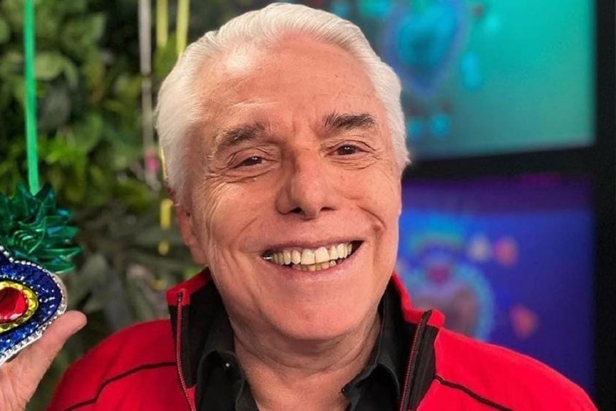 Enrique Guzmán es hospitalizado por problemas estomacales