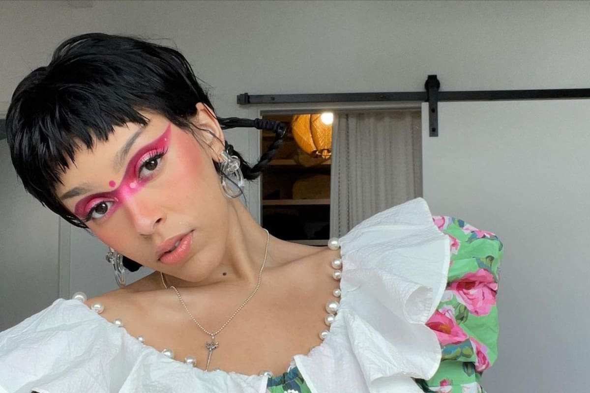 Doja Cat presume sus grandes caderas en bikini chiquitito