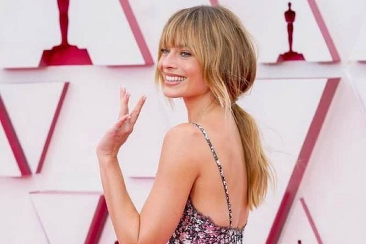 Margot Robbie se convertirá en la muñeca “Barbie” para la nueva cinta de Greta Gerwig