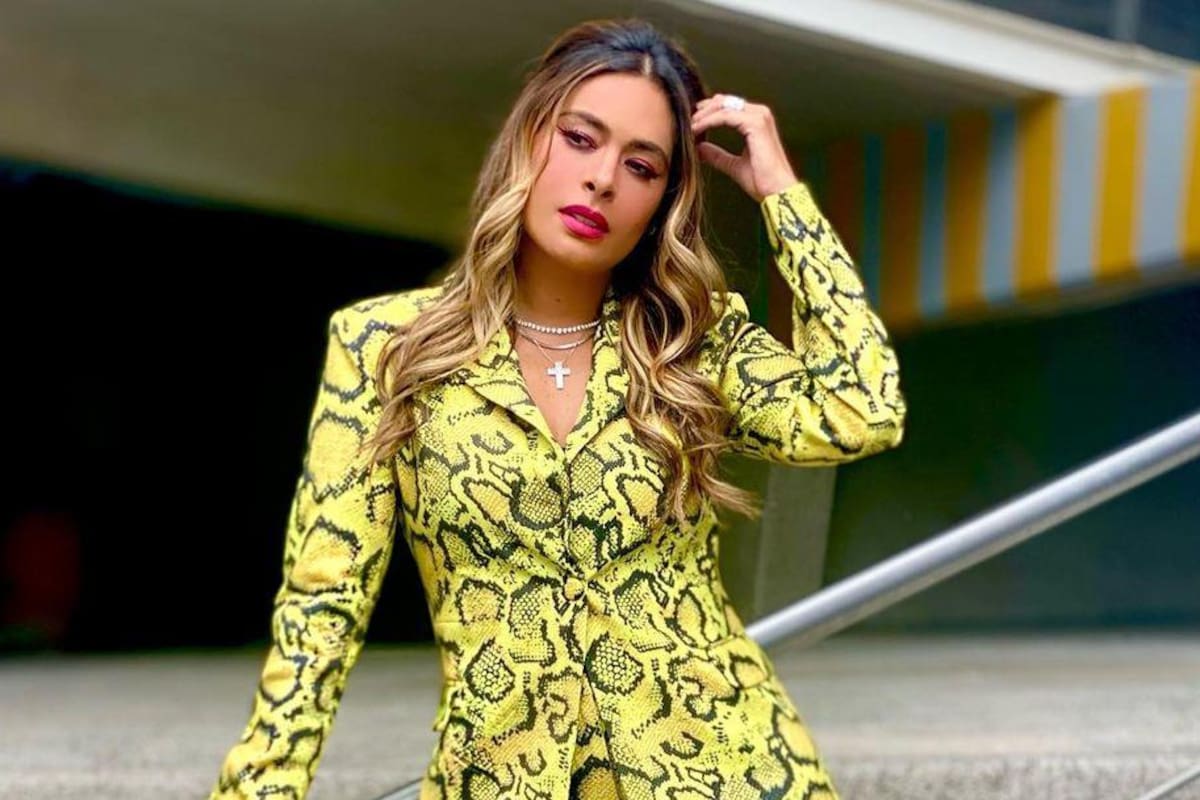 Galilea Montijo enamora a sus fans en vestido negro