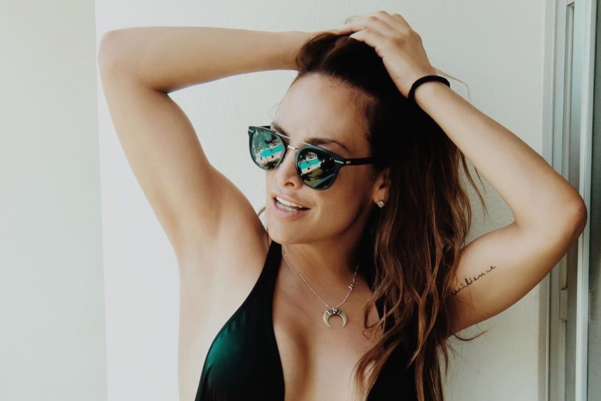 Fabiola Campomanes posa con sus encantos al aire y sorprende a sus fans