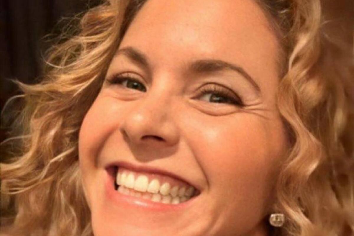 Lucero fascina en redes con baile acompañada del Mariachi Gama 1000