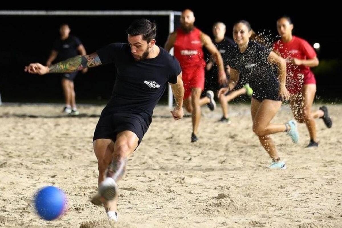 Exatlón México: Los rojos caen ante el equipo de las leyendas en el duelo de Fútbol Colosal