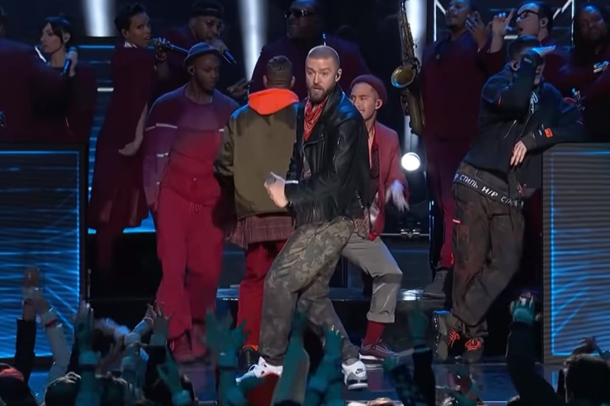 Conoce los peores shows del medio tiempo del Super Bowl según los fans