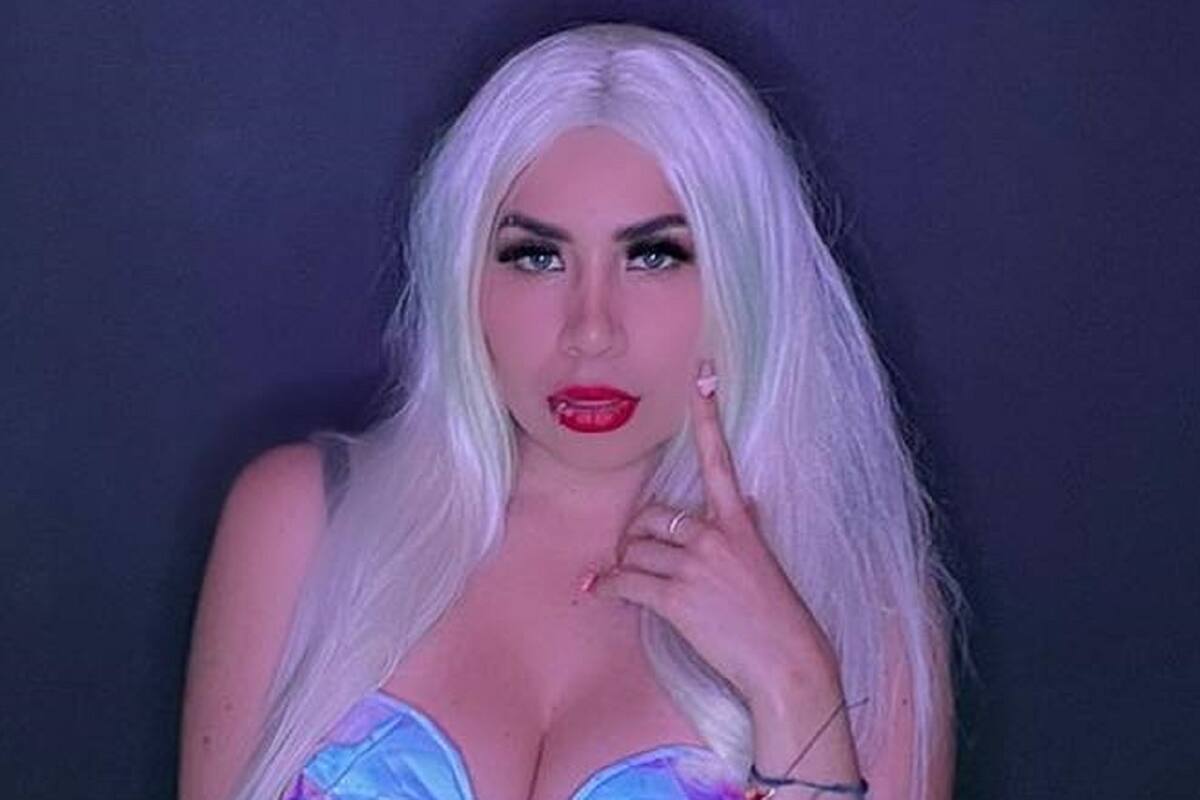 Como ángel caído, "La Bebeshita" impactó con atrevida lencería de encaje