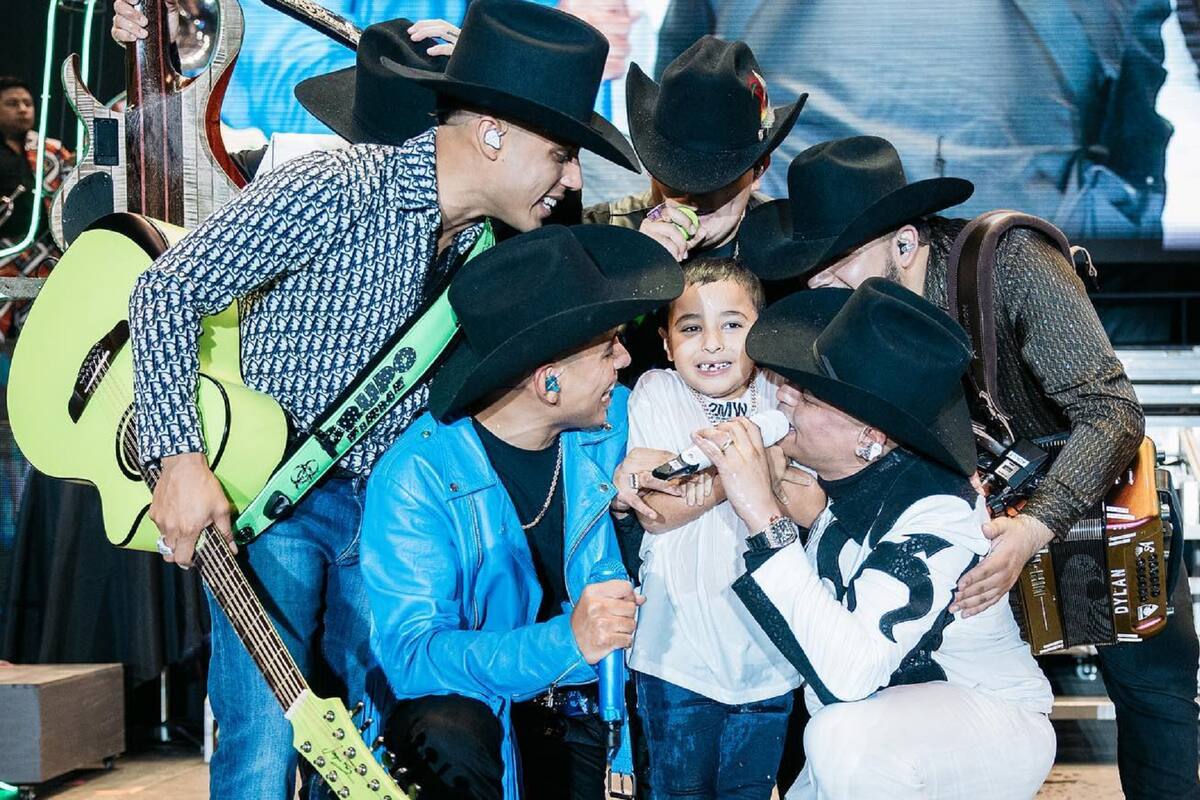 Al estilo de Grupo Firme, Eduin Caz festeja el cumpleaños de su hijo en concierto de EU
