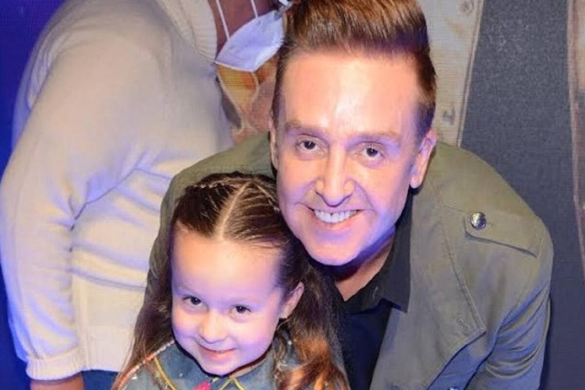 Daniel Bisogno confiesa cómo le ha hablado a su hija de sus relaciones amorosas