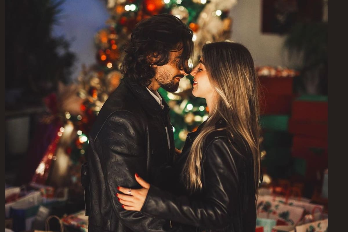 Maluma celebra la Navidad con regalos de lujo y una sorpresa para su futura hija