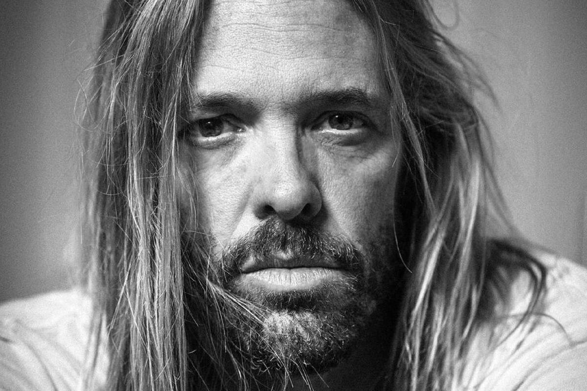 Muere Taylor Hawkins, baterista de Foo Fighters, antes de dar una presentación en el Festival Estéreo Picnic