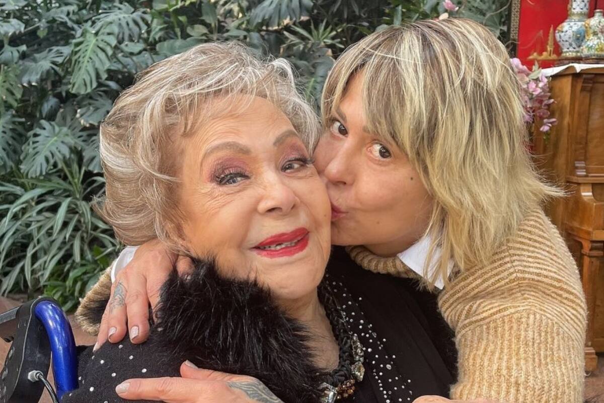 Alejandra Guzmán comparte detalles del estado de salud de Silvia Pinal tras salir de terapia intensiva