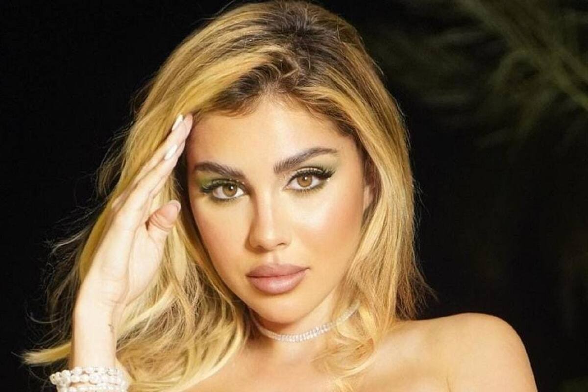 Alexa Dellanos deja con la boca abierta a sus fans al modelar de esta forma su bikini