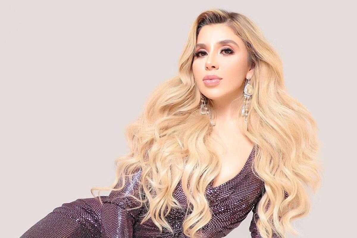 Emma Coronel aparece en redes luciendo su curvilínea figura con elegante vestido de noche