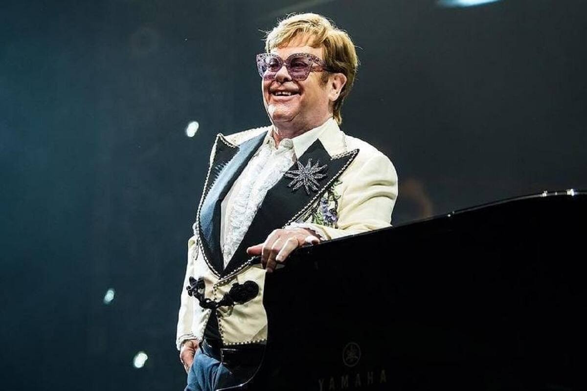 Elton John se despide de los escenarios con su último concierto en Suecia