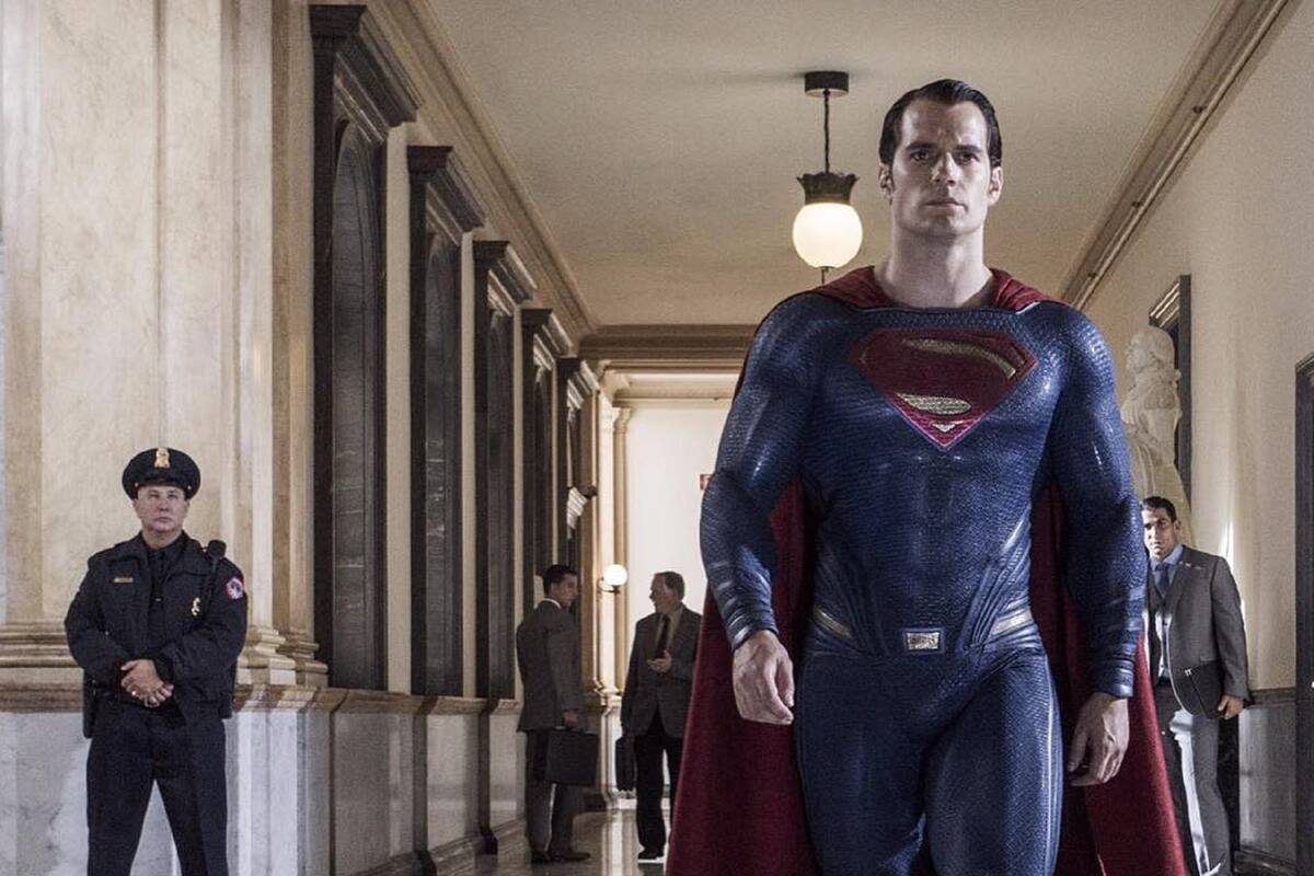 Henry Cavill regresa como "Superman" al mundo de DC