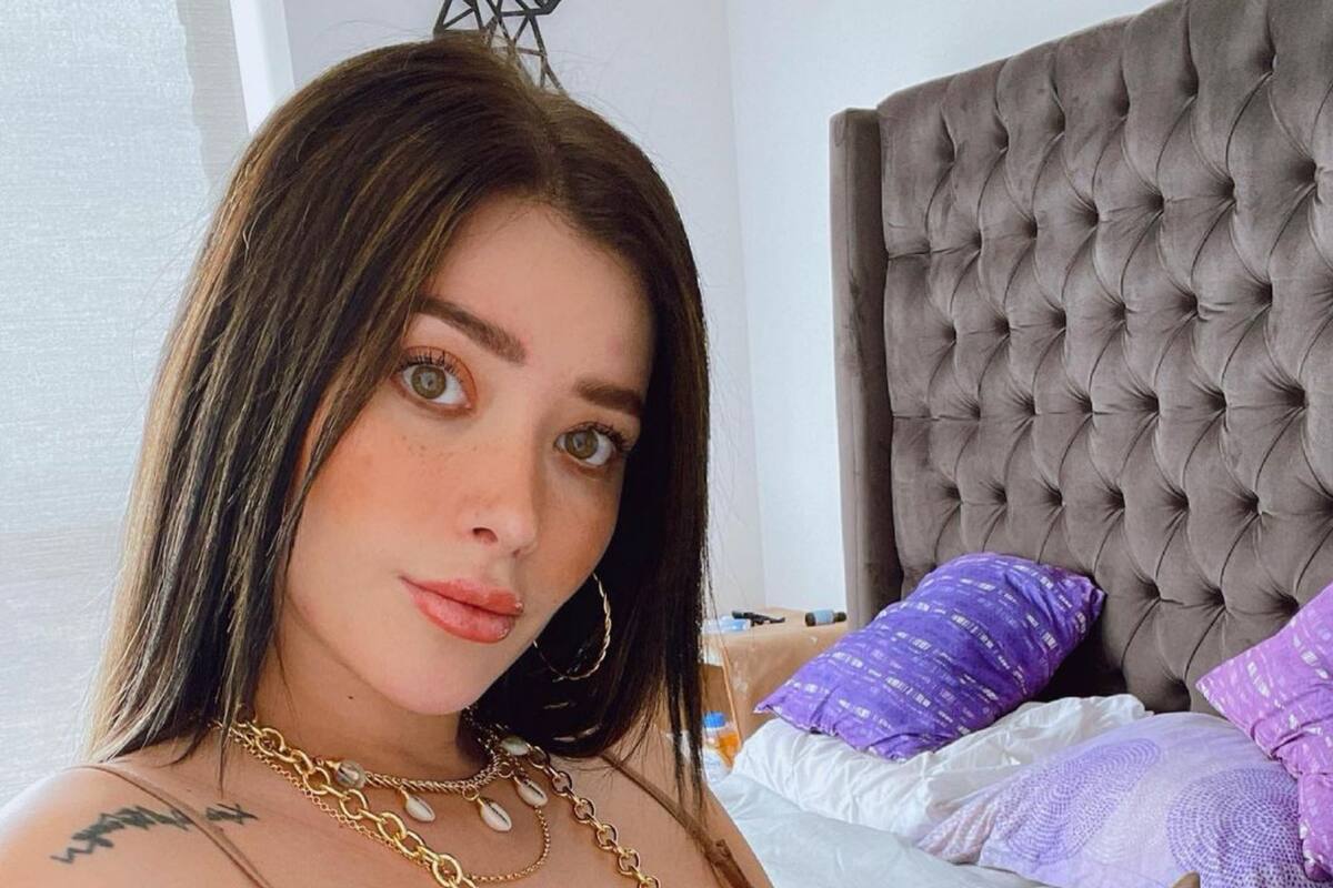 Brenda Zambrano luce curvas de infarto en bikini