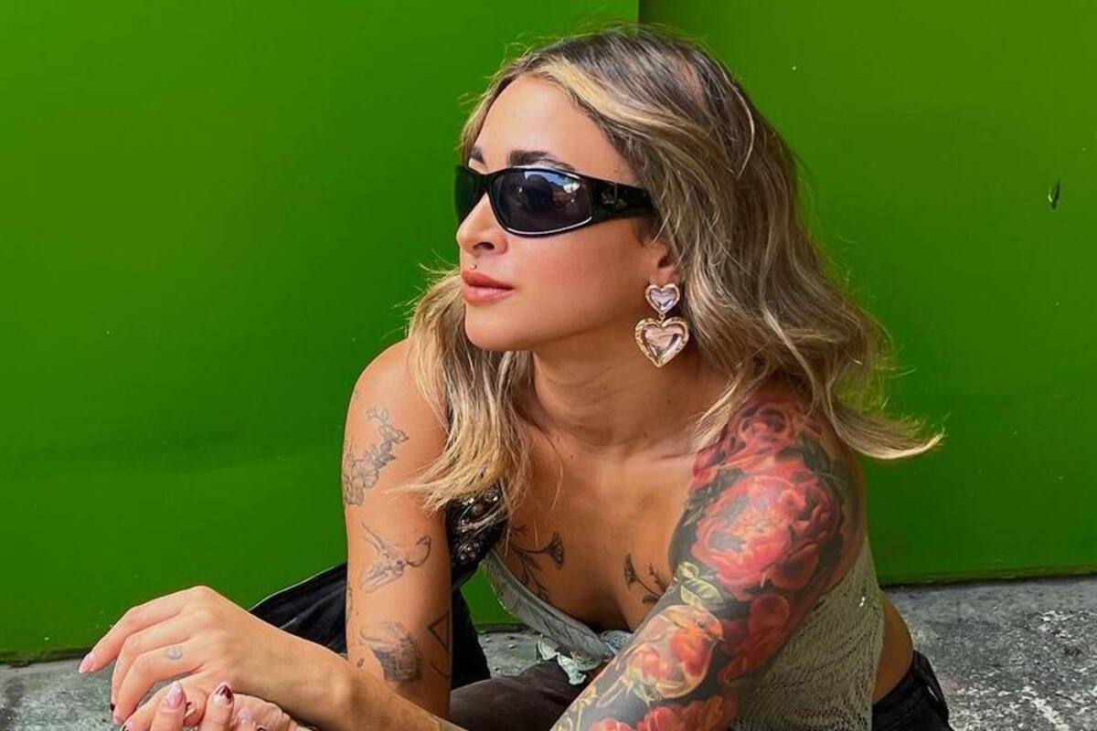 Lenguas de Gato ENCIENDE su Instagram apareciendo en TOP LESS