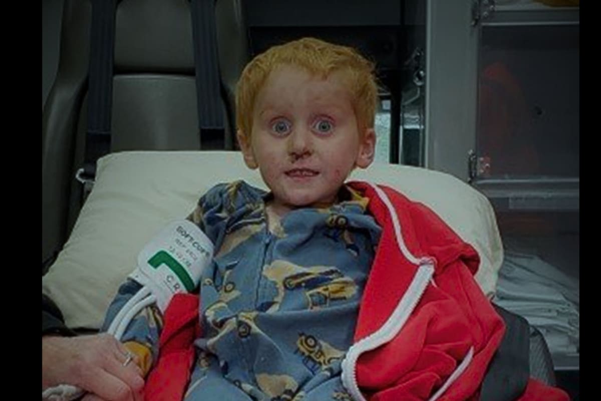 Ryker Webb desapareció a los 3 años y tras 48 horas fue encontrado en estado de disociación por trauma extremo y supervivencia: ¿Qué vivió en ese bosque?