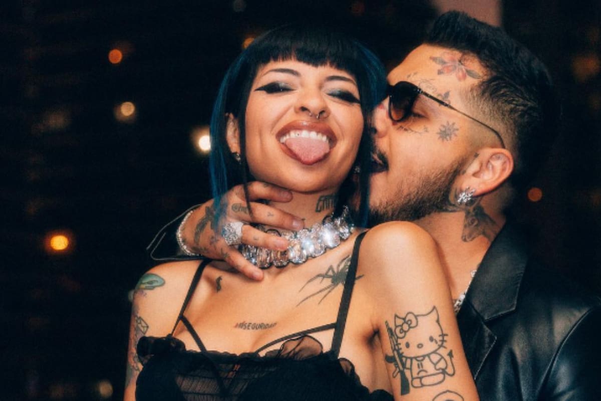 Christian Nodal y Cazzu derrochan su amor en Premio Lo Nuestro 2023