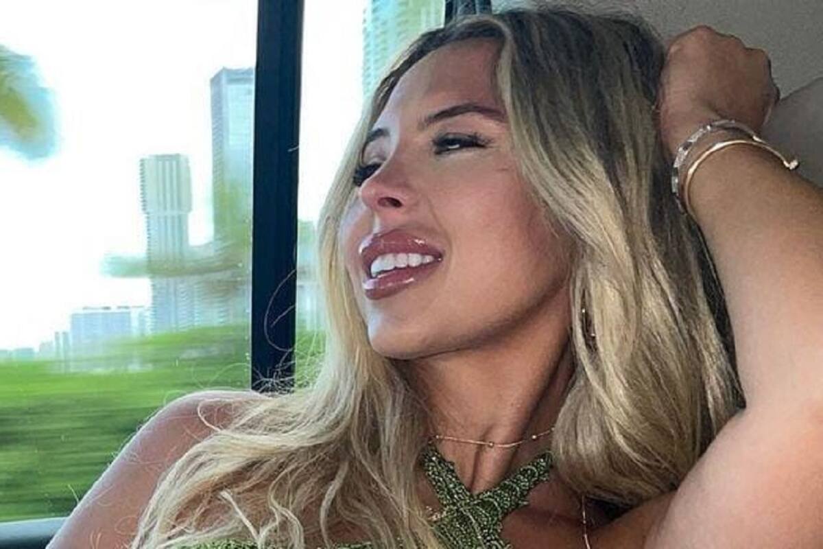 Natalia Garibotto modela desde una silla playera su sensacional bikini