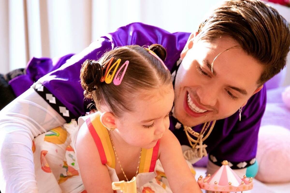 “12 19”: JD Pantoja dedica emotiva canción a su pequeñita Kima por su primer año