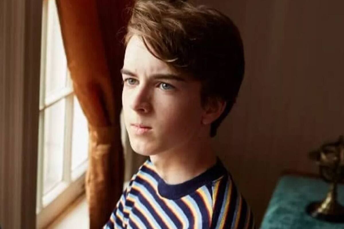 Actor de "Riverdale" es condenado a cadena perpetua por asesinar a su madre