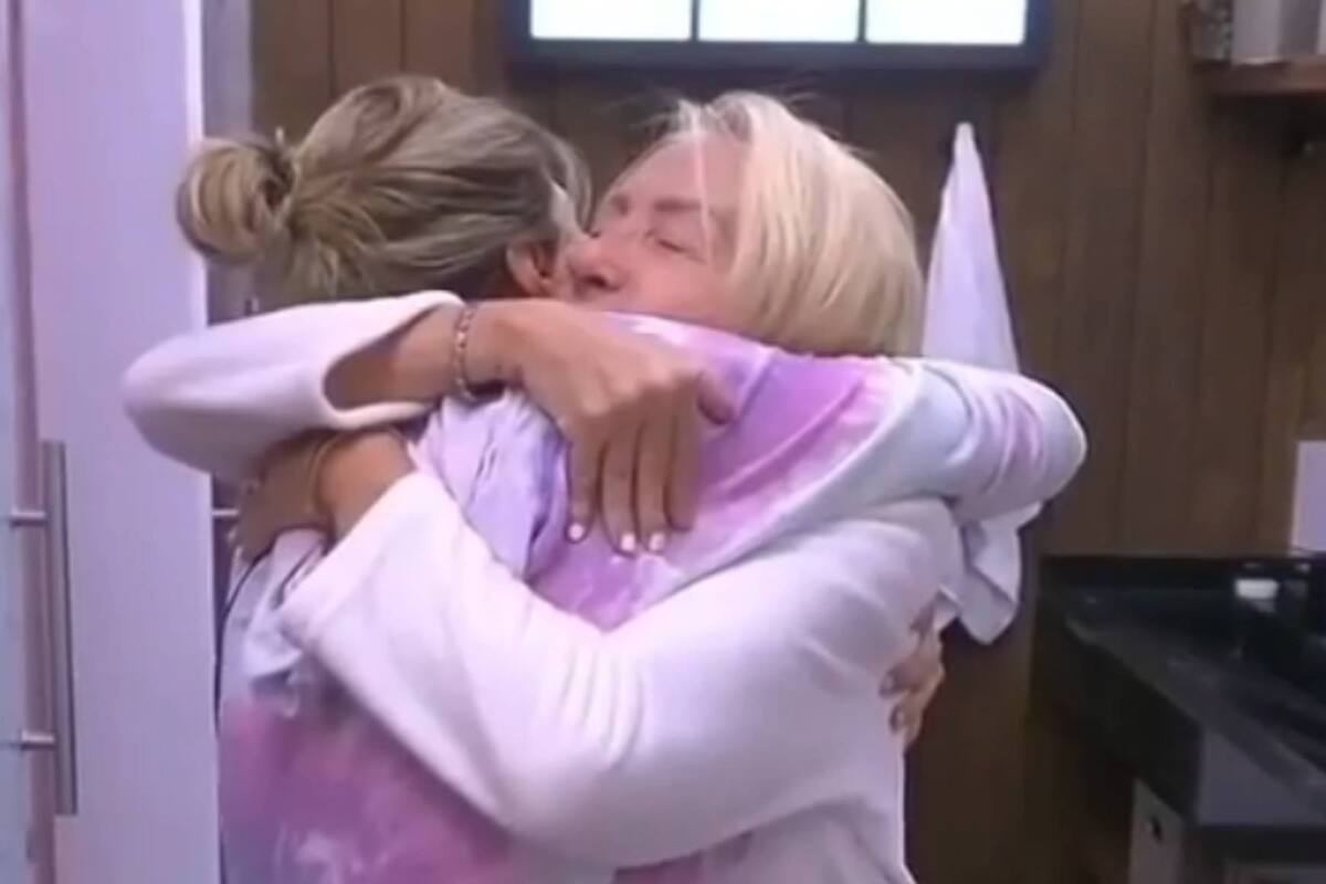 Laura Bozzo y Natalia Alcocer protagonizan conmovedora escena en "La Casa de los Famosos 2"